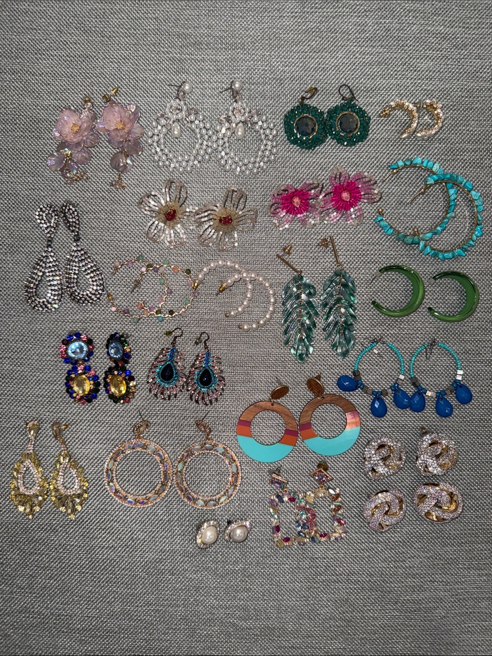 22 piece lot of different statement fashion earrings for every outfit